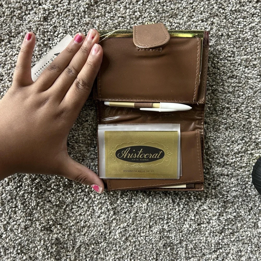 Vintage Aristocrat Wallet Womens One Size Brown Stripe Everything Clutchlet